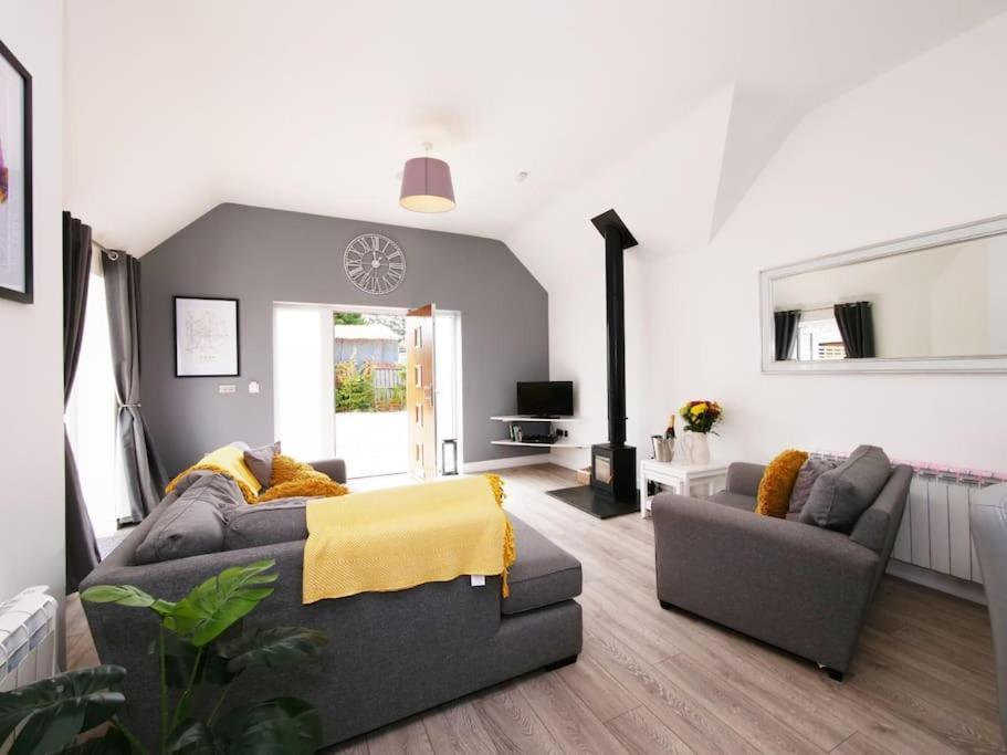 Hoxne Cottages - Daisy Cottage With Private Hot Tub York Dış mekan fotoğraf